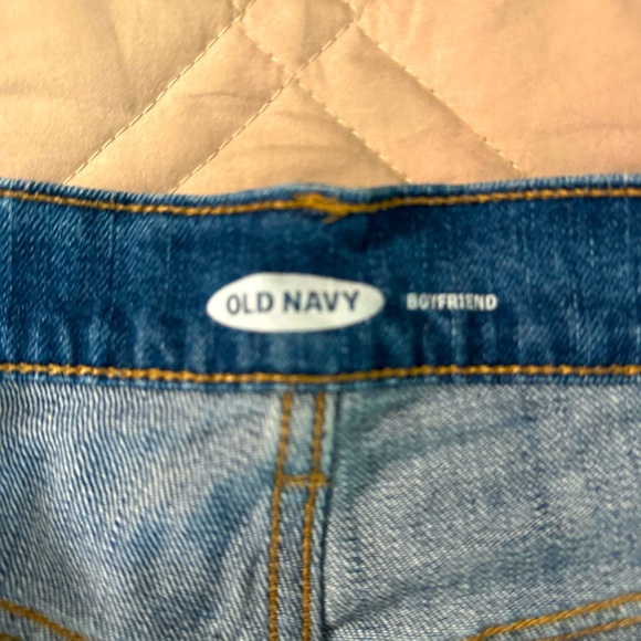 Old Navy Women’s denim shorts - Picture 2 of 4